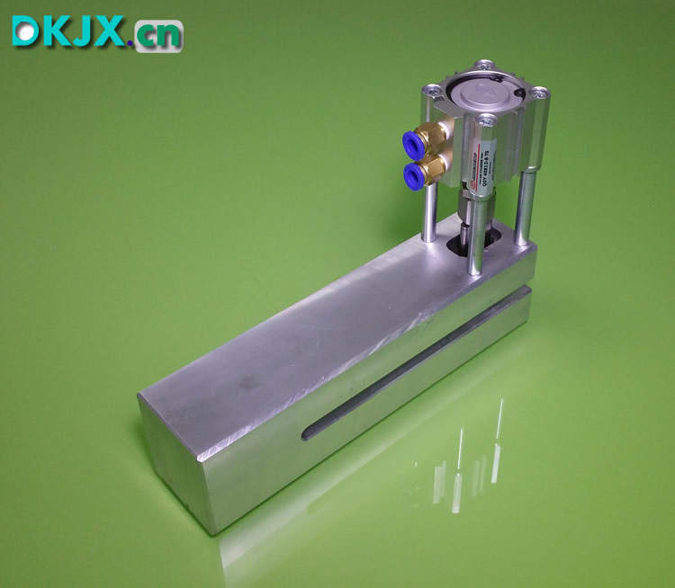加长型蝴蝶孔飞机孔制袋机打孔器,胶袋打孔器,塑料袋打孔机器